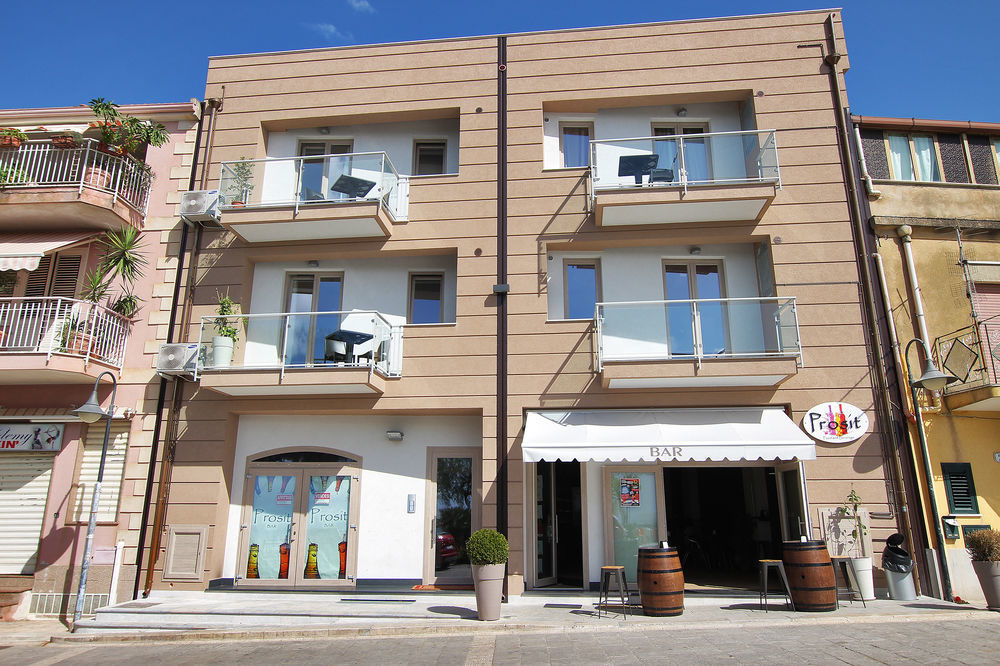 Belvedere Rent Rooms Campofelice Di Roccella Extérieur photo