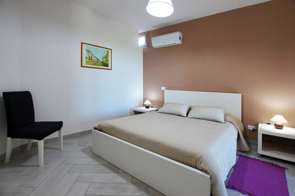 Belvedere Rent Rooms Campofelice Di Roccella Extérieur photo